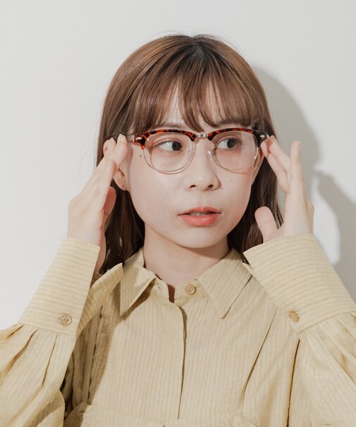 ハーフリムダテメガネ