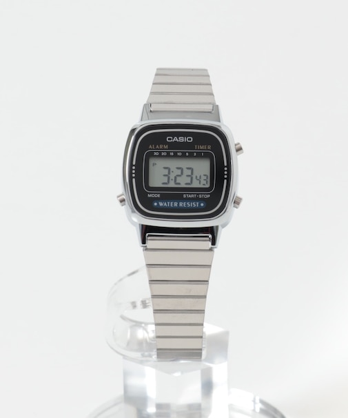 CASIO メタルスクエアデジタルウォッチ
