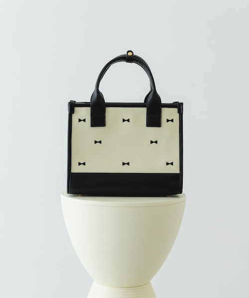 刺繍スクエアバッグ｜アーバンリサーチの通販｜&mall（アンド