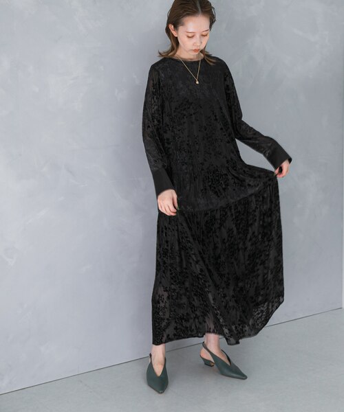 フロッキープリントティアードワンピース｜アーバンリサーチの