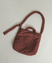 パデッドボリュームショルダー