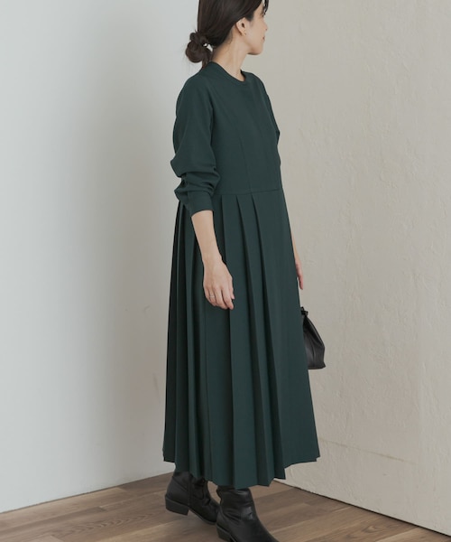 美品　アーツアンドサイエンス　ウール　薄地　ワンピース　腕切り替えデザイン 美品 アーツアンドサイエンス ウール 薄地 ワンピース 腕