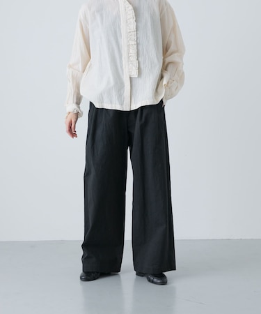 Two-tuck easy pants