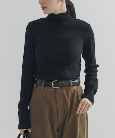 『UR TECH』裏起毛タートルネックカットソー