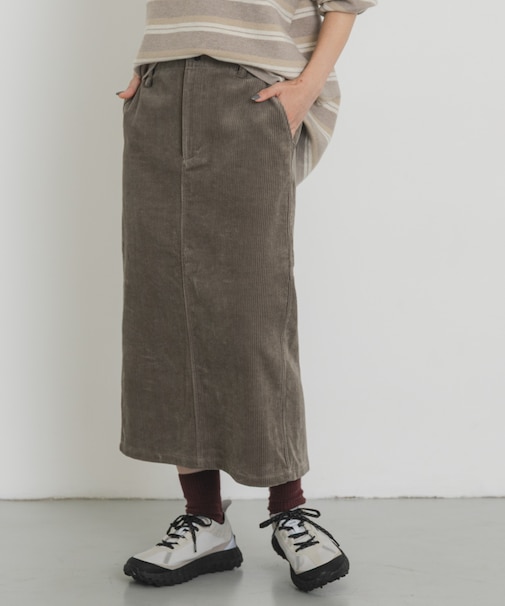 『UR TECH』コーデュロイストレートスカート