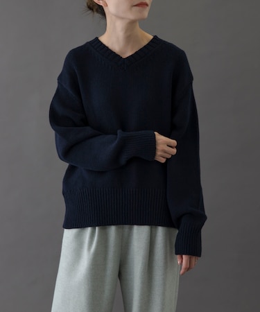 FORK&SPOON　Vネックニット