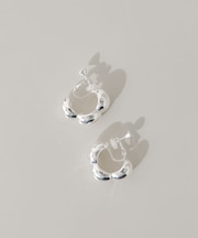 メタルデザインボリュームイヤリング