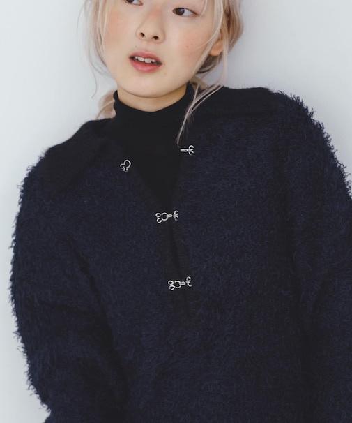 フロントホックベアーニット