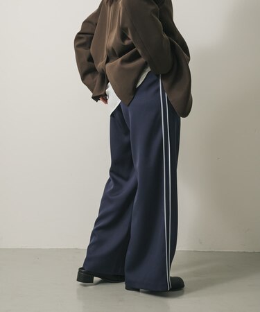 アウトシームラインパンツ