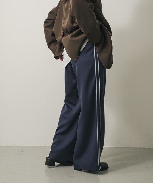 アウトシームラインパンツ