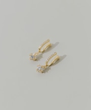 スクエアビジューオメガイヤリング