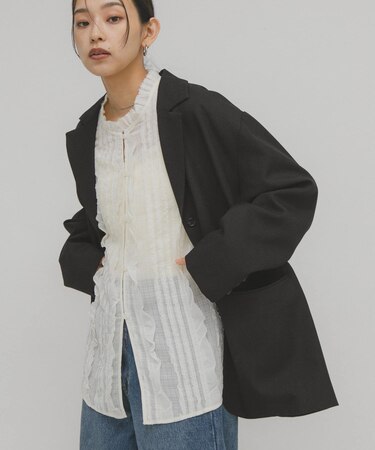 プチフリルブラウス