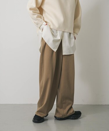 『BLACK， TALLサイズ／WEB限定』ジャージーストレートスラックス