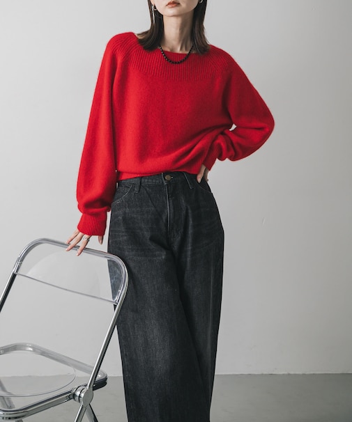 ボートネックヘアリーニット