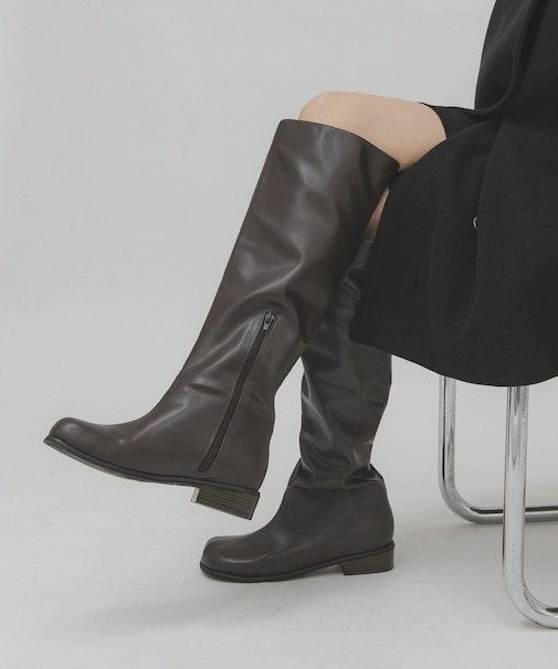 プランプトゥロングブーツ