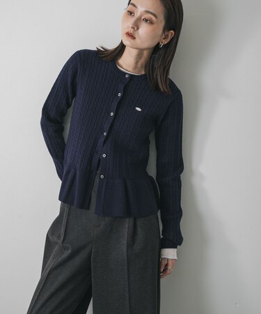 ミニケーブルペプラムセーター