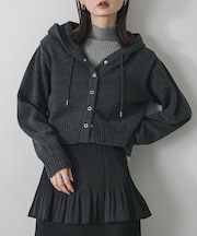 コンパクトフーディセーター