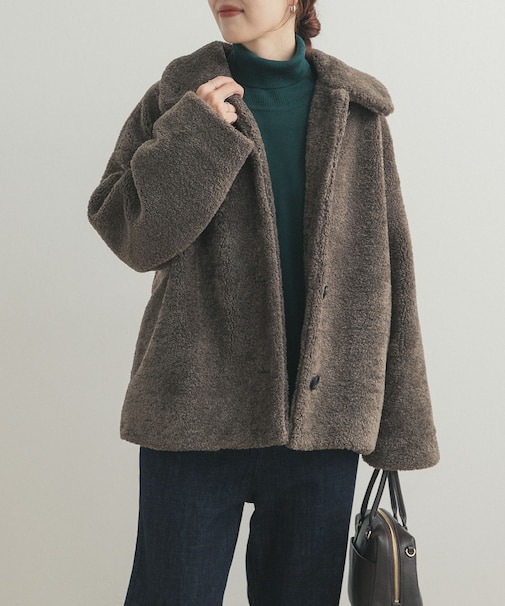 コクーンシルエットボアコート