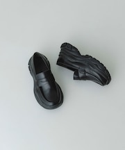 ボリュームソールローファー