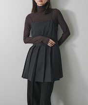 プリーツミニキャミワンピース