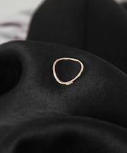 Favorible　Curvy diamond ring