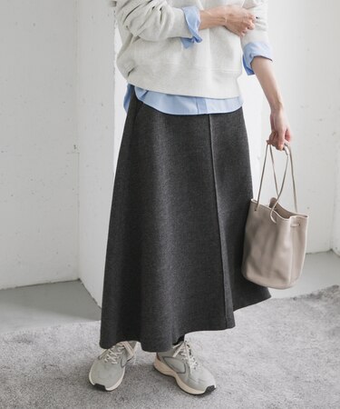 『UR TECH』完声/暖フレアスカート