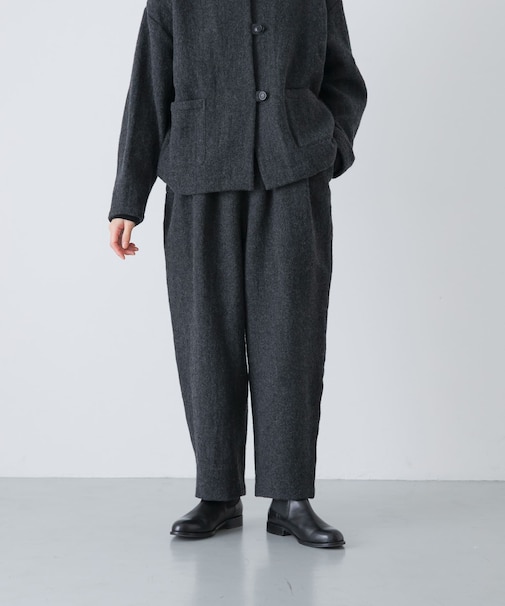 ウールテーパードパンツ