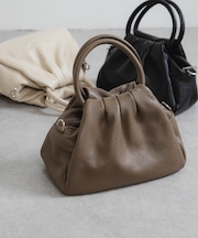 レザーハンドバッグ