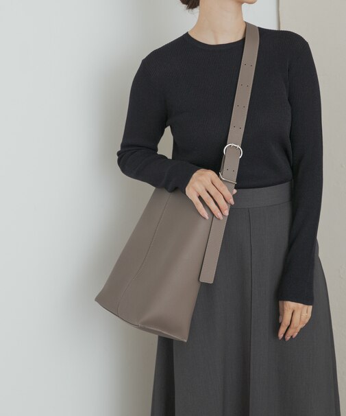 A4ショルダーバッグ