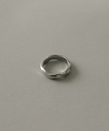 ステンレスシンプルツイストリング