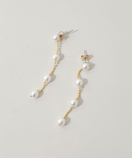 パールチェーンスウィングピアス