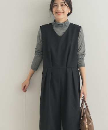 Vネックオールインワン