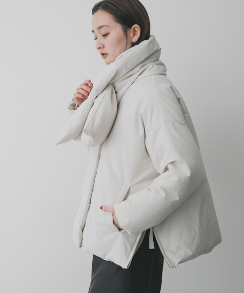 WEB／一部店舗限定』マフラーツキシームレスダウン｜アーバンリサーチ