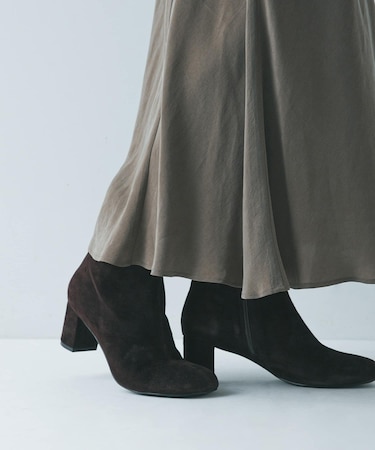 オブリークトゥスエードブーツ