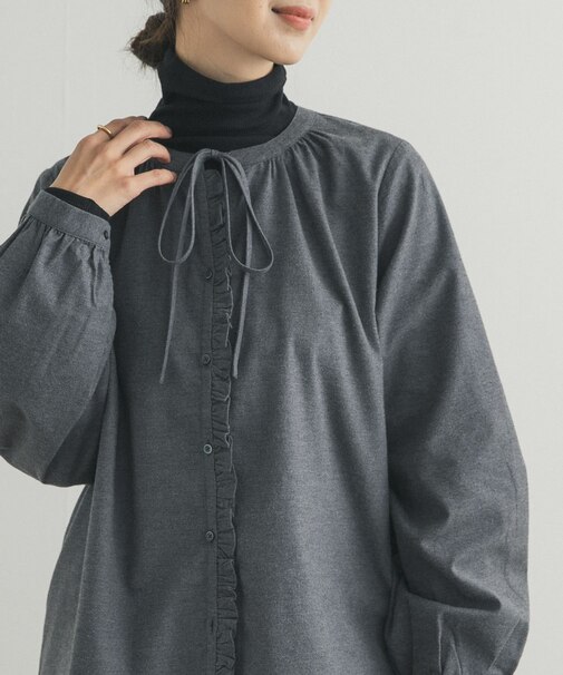 フリルリボンブラウス