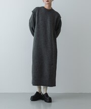 ショルダータックニットワンピース