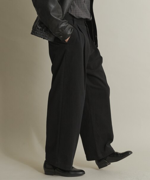 ボリュームタックワイドパンツ