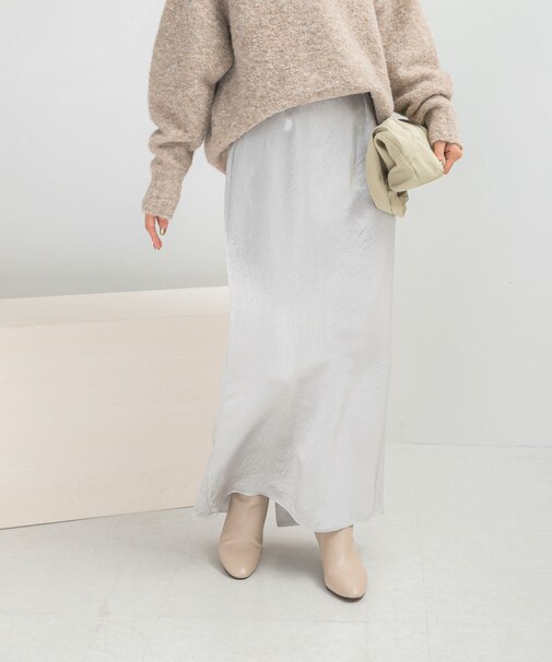 アセテートサテンストレートスカート