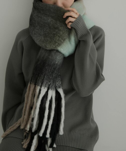 フラッフィーボリュームチェックマフラー