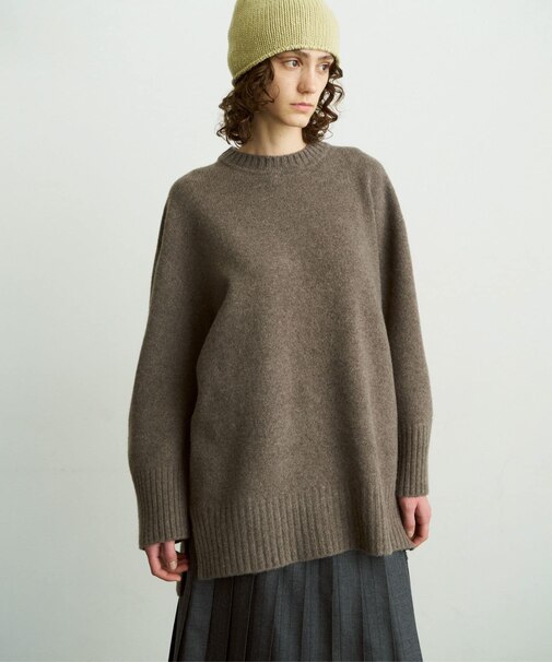 unfil　fine lambs wool pullover