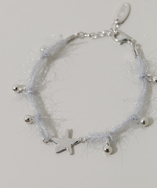 ウールヤーンチャームブレスレット