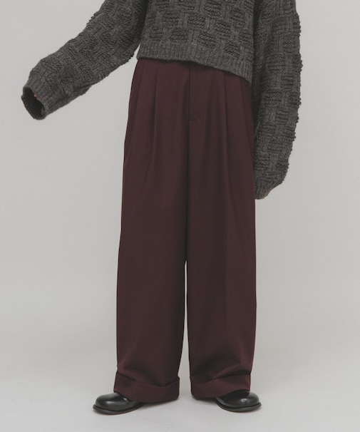 センタープレスストレートパンツ