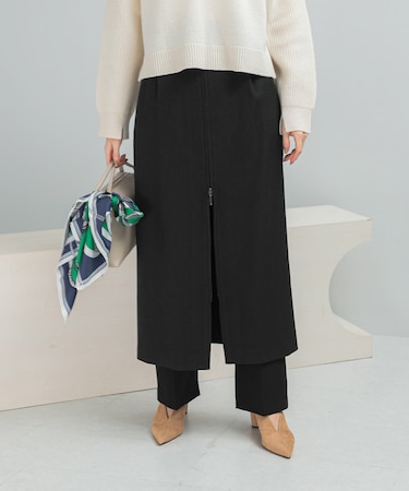 『UR TECH』後ゴムスリットストレートスカート