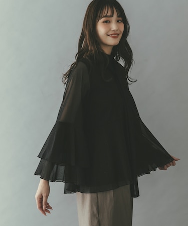 シアーラメチュールフレアスリーブブラウス