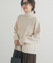 タートルネックニットプルオーバー