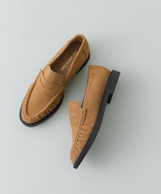 ギャザーローファー