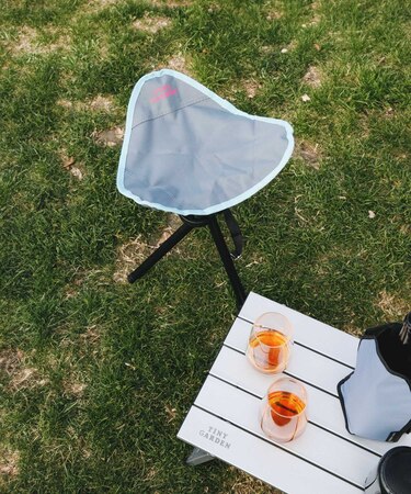 TINY GARDEN PRODUCTS　ピクニックトライアングルチェア