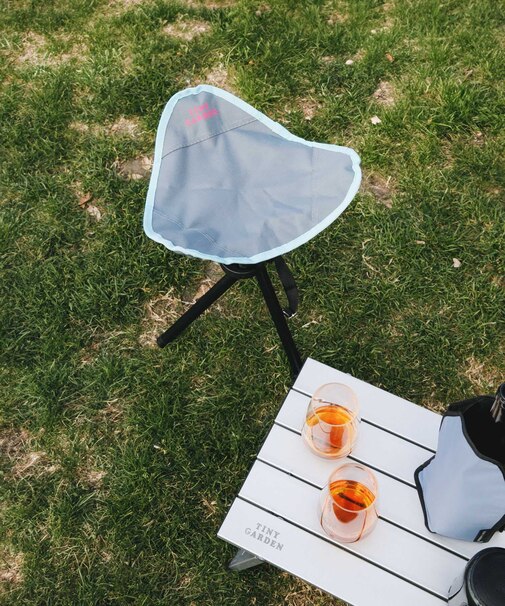 TINY GARDEN PRODUCTS　ピクニックトライアングルチェア