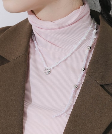 ウールヤーンハートチャームチョーカーネックレス