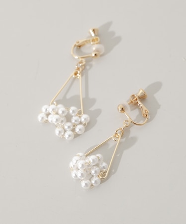 パールスウィングイヤリング